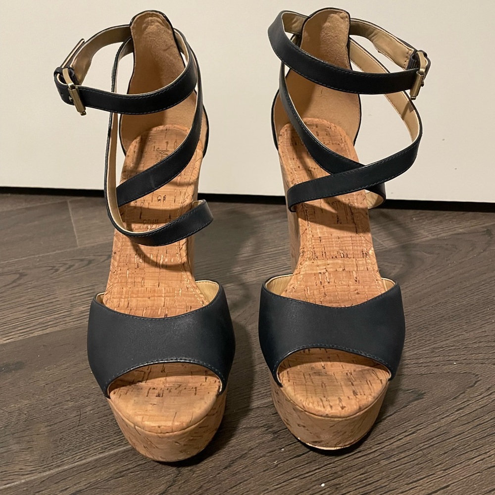 MK Navy Platform Heels - 9M